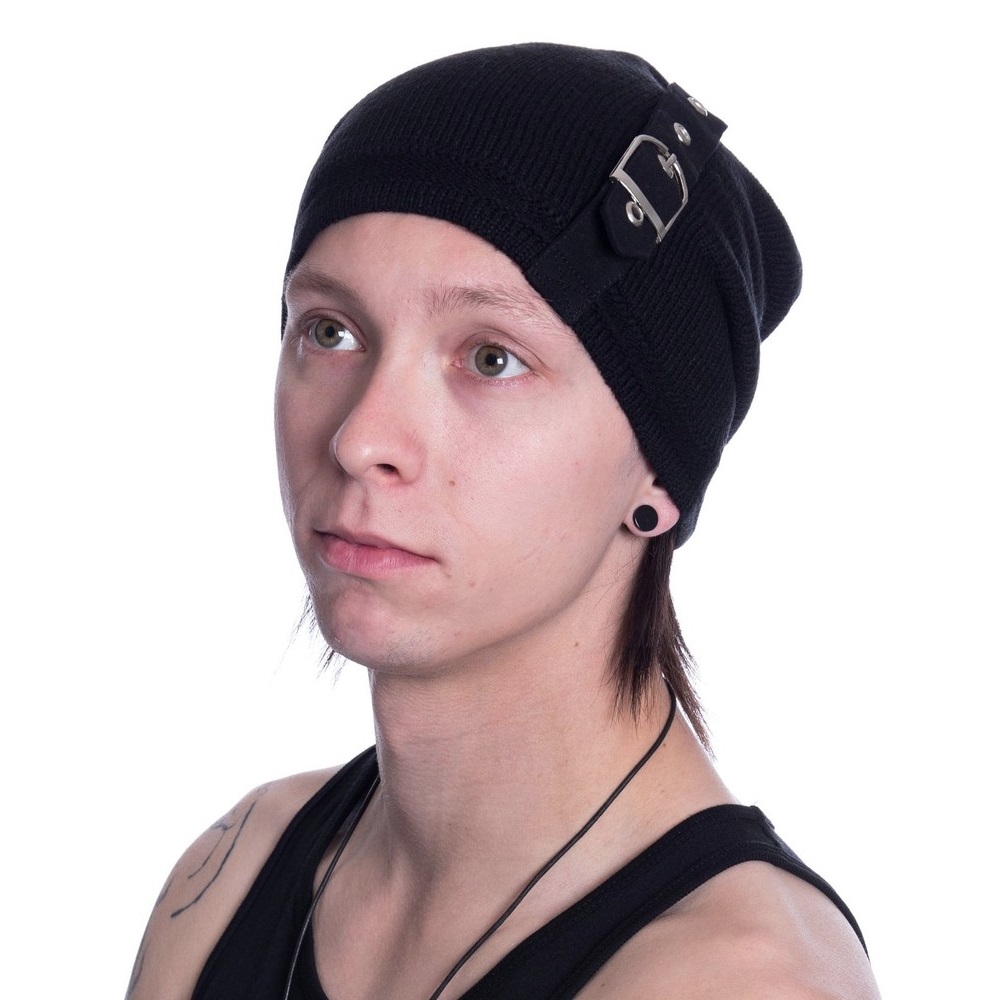 Gotická čepice s přezkou