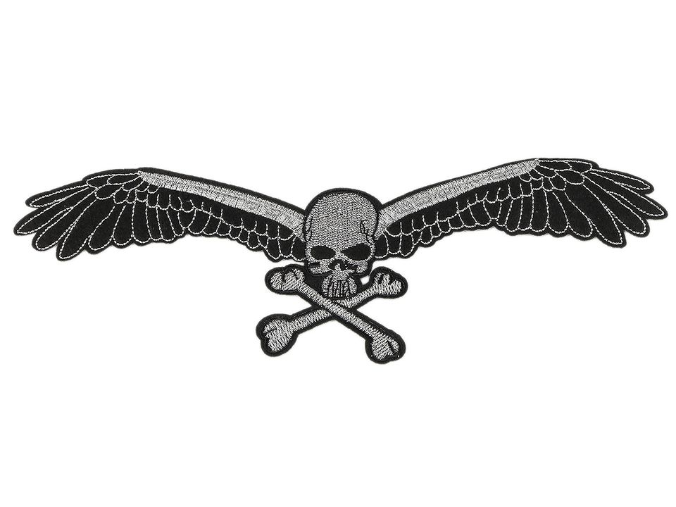 Nášivka velká - Okřídlená lebka stříbrná