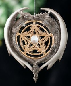 Dekorace draci s pentagramem na zavěšení