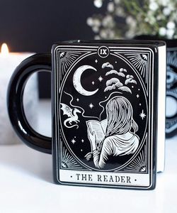 Hrnek kniha - The Reader