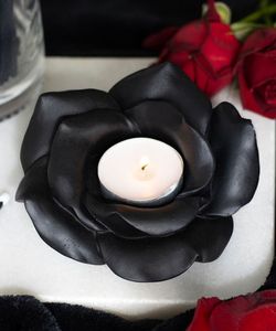 Svícen - Black Rose