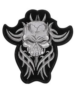 Nášivka střední - Tribal lebka